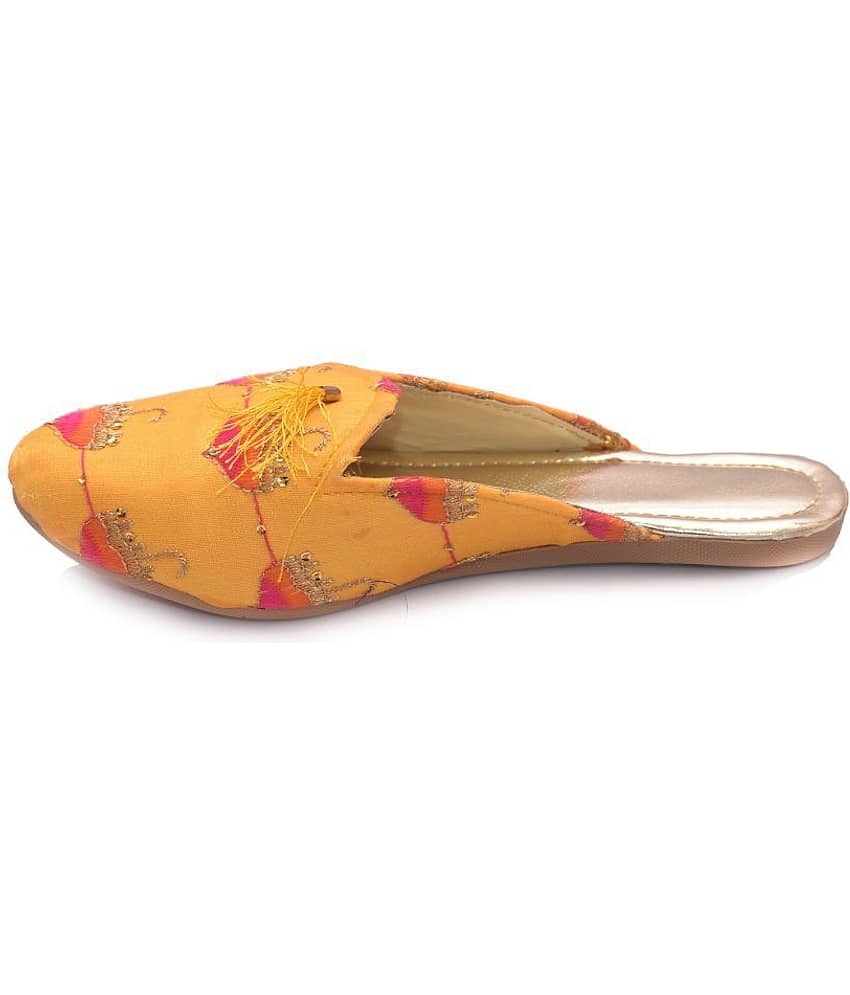 Apratim Yellow Ethnic Footwear - Ethnic Shoes | Buy online on ZillyBuy