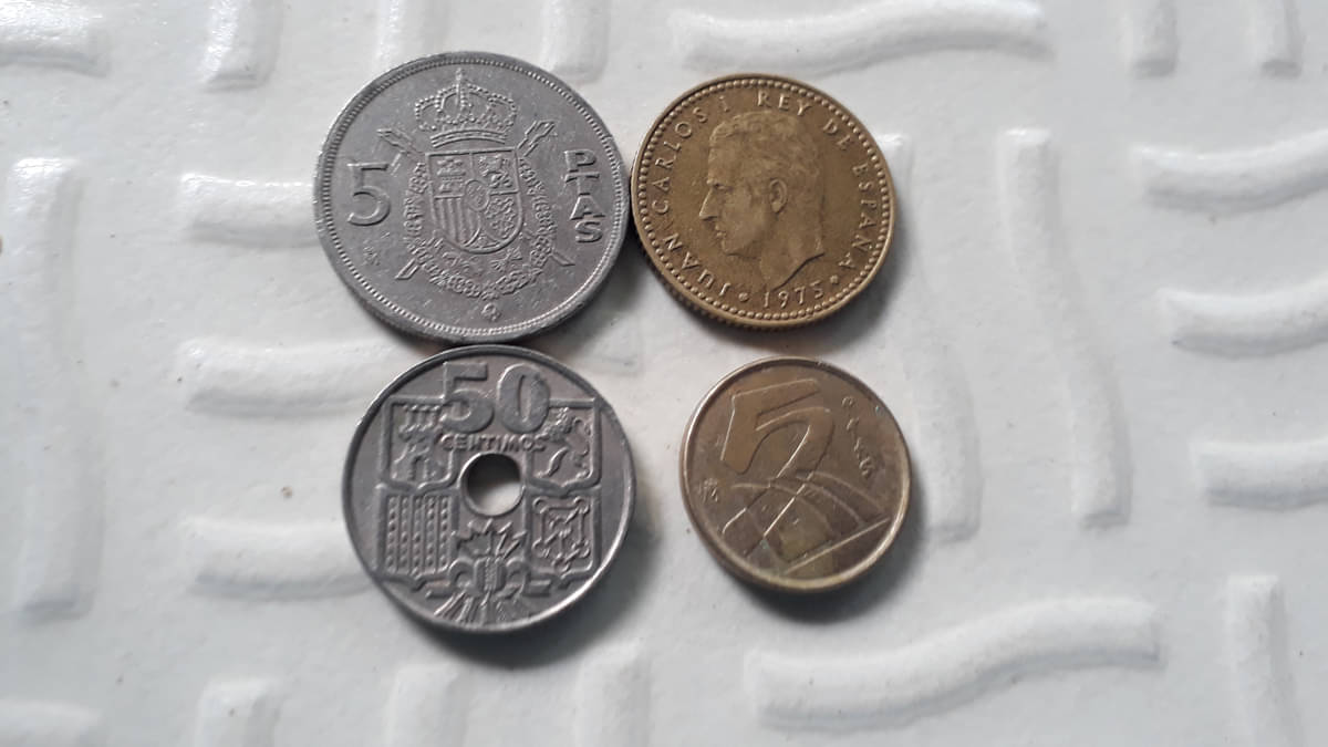     			MANMAI - 4 ALL DIFFERRENT PIECES SET 4 Numismatic Coins