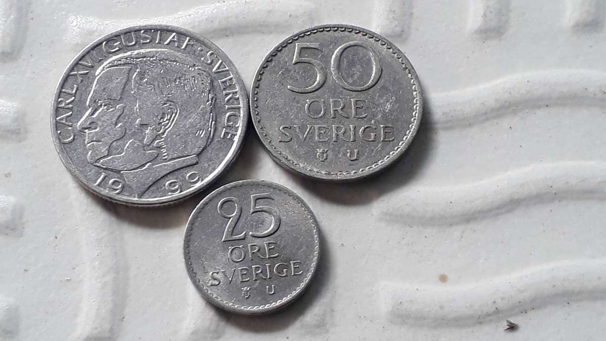     			3 ALL DIFFERRENT PIECES SET - SWEDAN