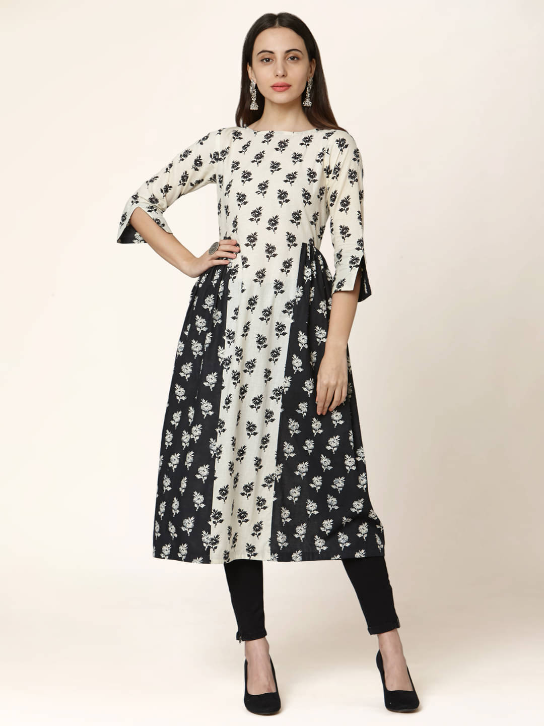     			Aarrah Off White Cotton Tiered Flared Kurti