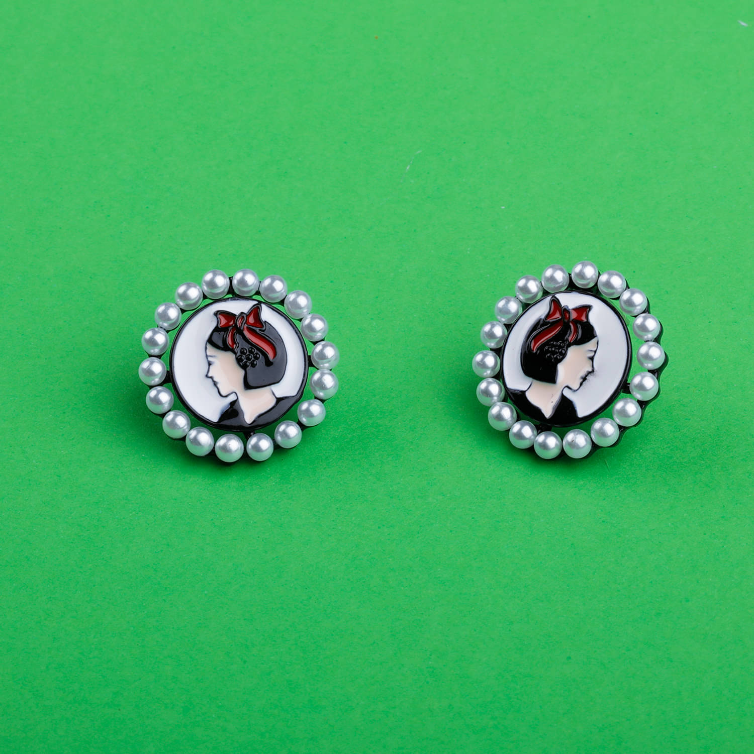     			SILVER SHINE  Elite Black Exclusive Unique Stud earring For Girls And Women