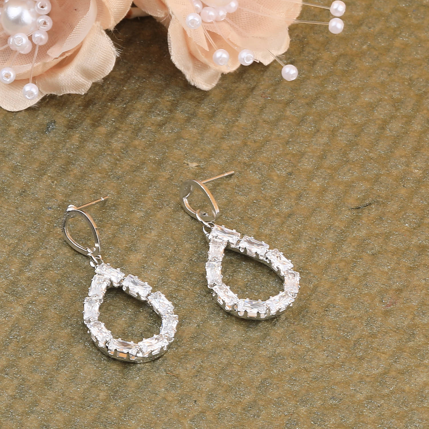 SILVER SHINE  Silver Plated Stylish Party Wear Diamond Stud Earring For Women Girl     			SILVER SHINE  Silver Plated Stylish Party Wear Diamond Stud Earring For Women Girl