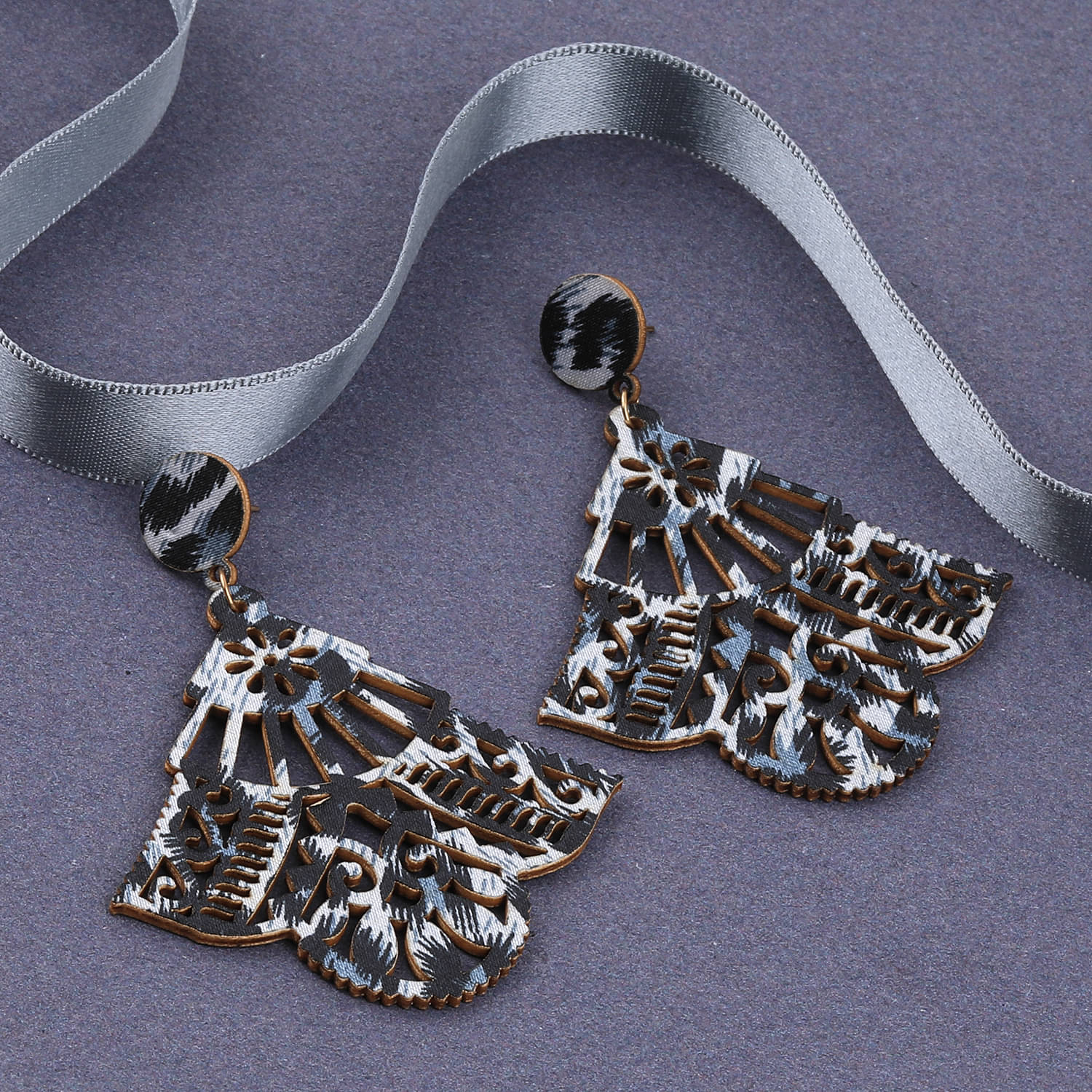 SILVER SHINE Wonderful Attractive Wooden Light Weight Earrings for Girls and Women. SILVER SHINE Wonderful Attractive Wooden Light Weight Earrings for Girls and Women.