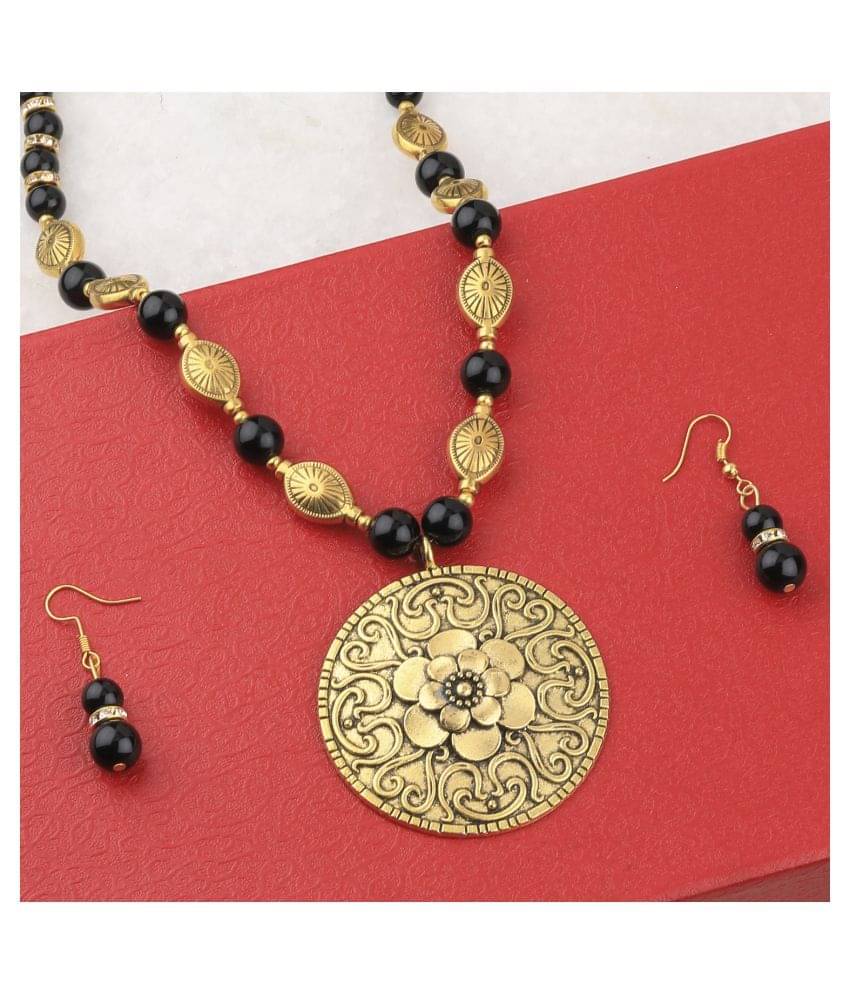 Silver Shine Alloy Golden Contemporary Contemporary/Fashion Antique Necklaces Set Silver Shine Alloy Golden Contemporary Contemporary/Fashion Antique Necklaces Set
