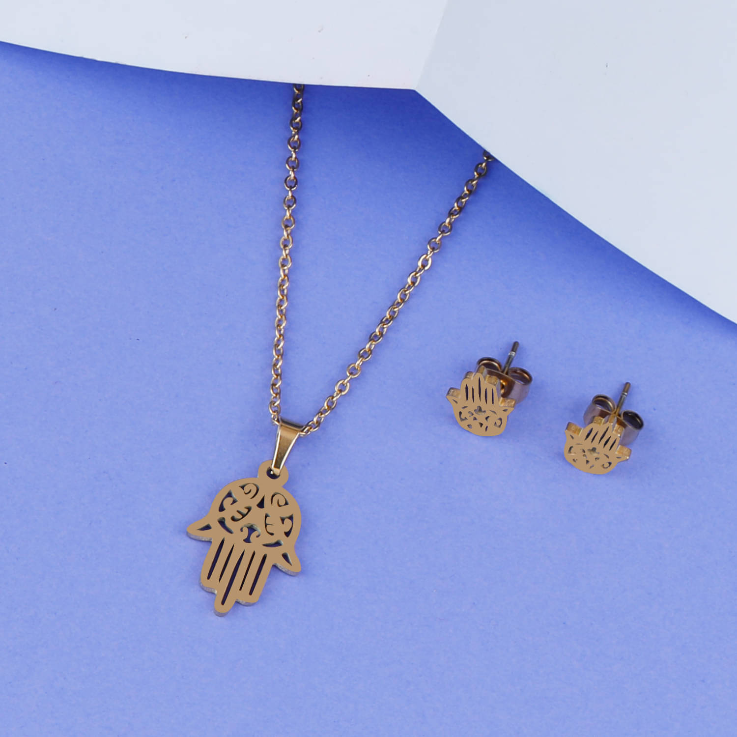     			Silver Shine Alloy Golden Contemporary Contemporary/Fashion Antique Necklaces Set