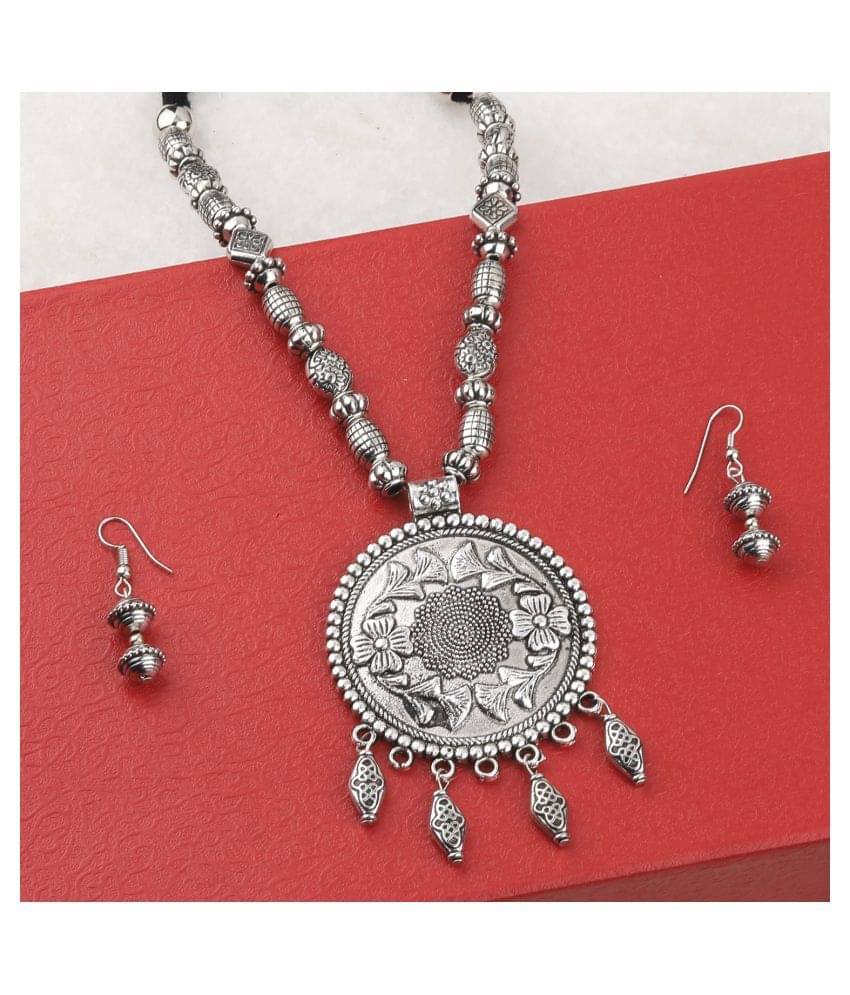 Silver Shine Alloy Silver Contemporary Contemporary/Fashion Antique Necklaces Set Silver Shine Alloy Silver Contemporary Contemporary/Fashion Antique Necklaces Set