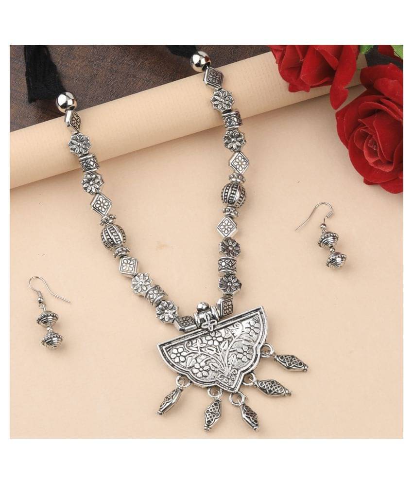 Silver Shine Alloy Silver Contemporary Contemporary/Fashion Antique Necklaces Set Silver Shine Alloy Silver Contemporary Contemporary/Fashion Antique Necklaces Set