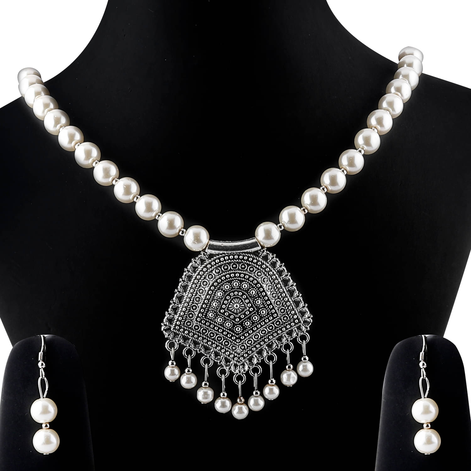 Silver Shine Alloy Silver Contemporary Contemporary/Fashion Antique Necklaces Set Silver Shine Alloy Silver Contemporary Contemporary/Fashion Antique Necklaces Set