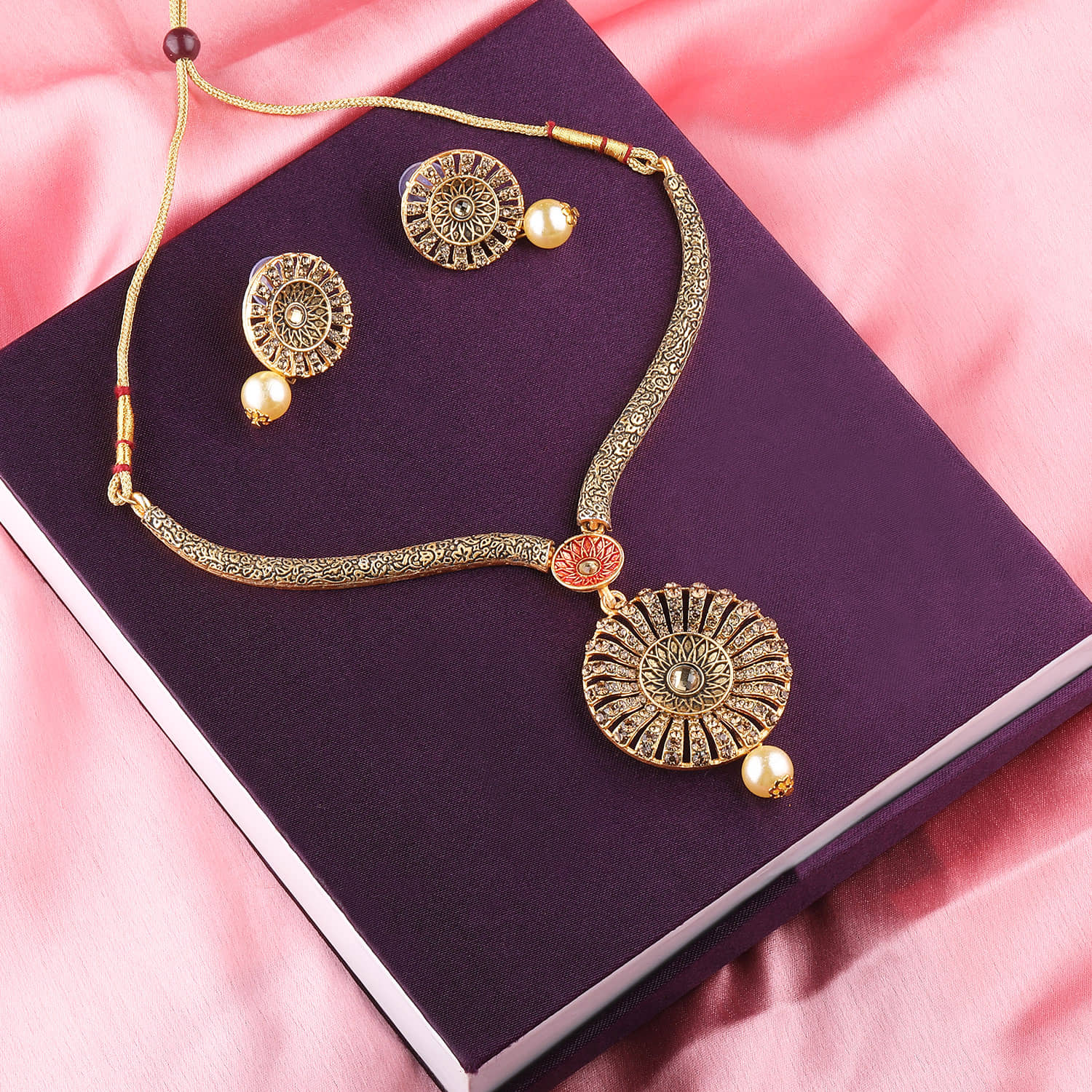 Silver Shine Alloy Golden Contemporary Contemporary/Fashion Antique Necklaces Set