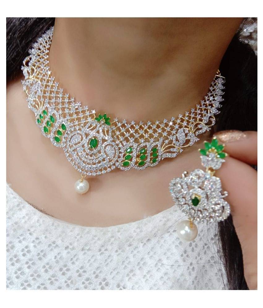 Navya Collections Alloy Green Choker Contemporary/Fashion Gold Plated Necklaces Set Navya Collections Alloy Green Choker Contemporary/Fashion Gold Plated Necklaces Set