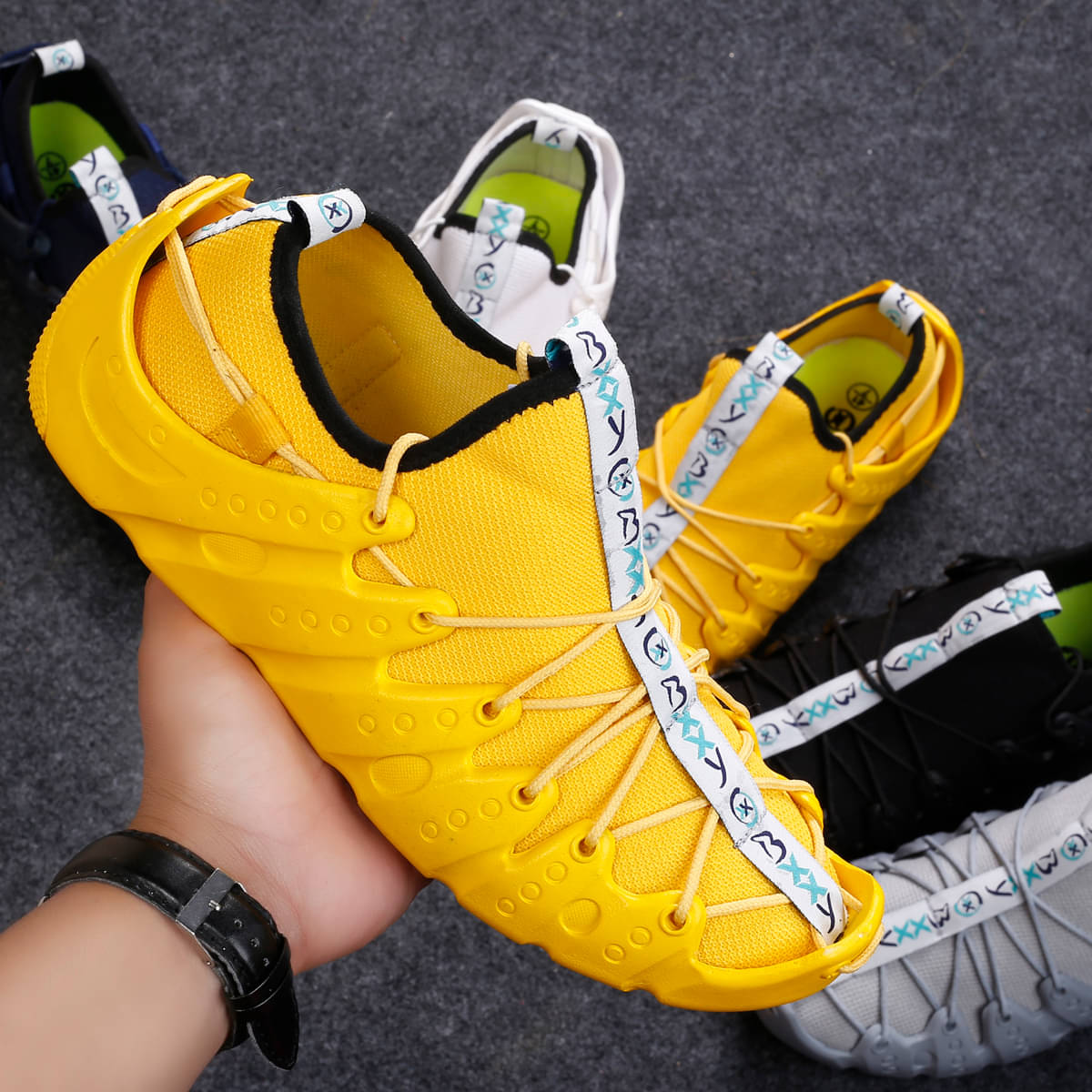    			YUVRATO BAXI Sports Yellow Running Shoes