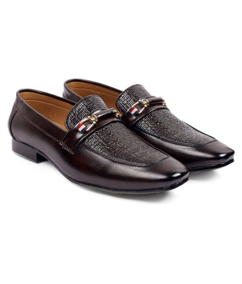     			YUVRATO BAXI Brown Loafers