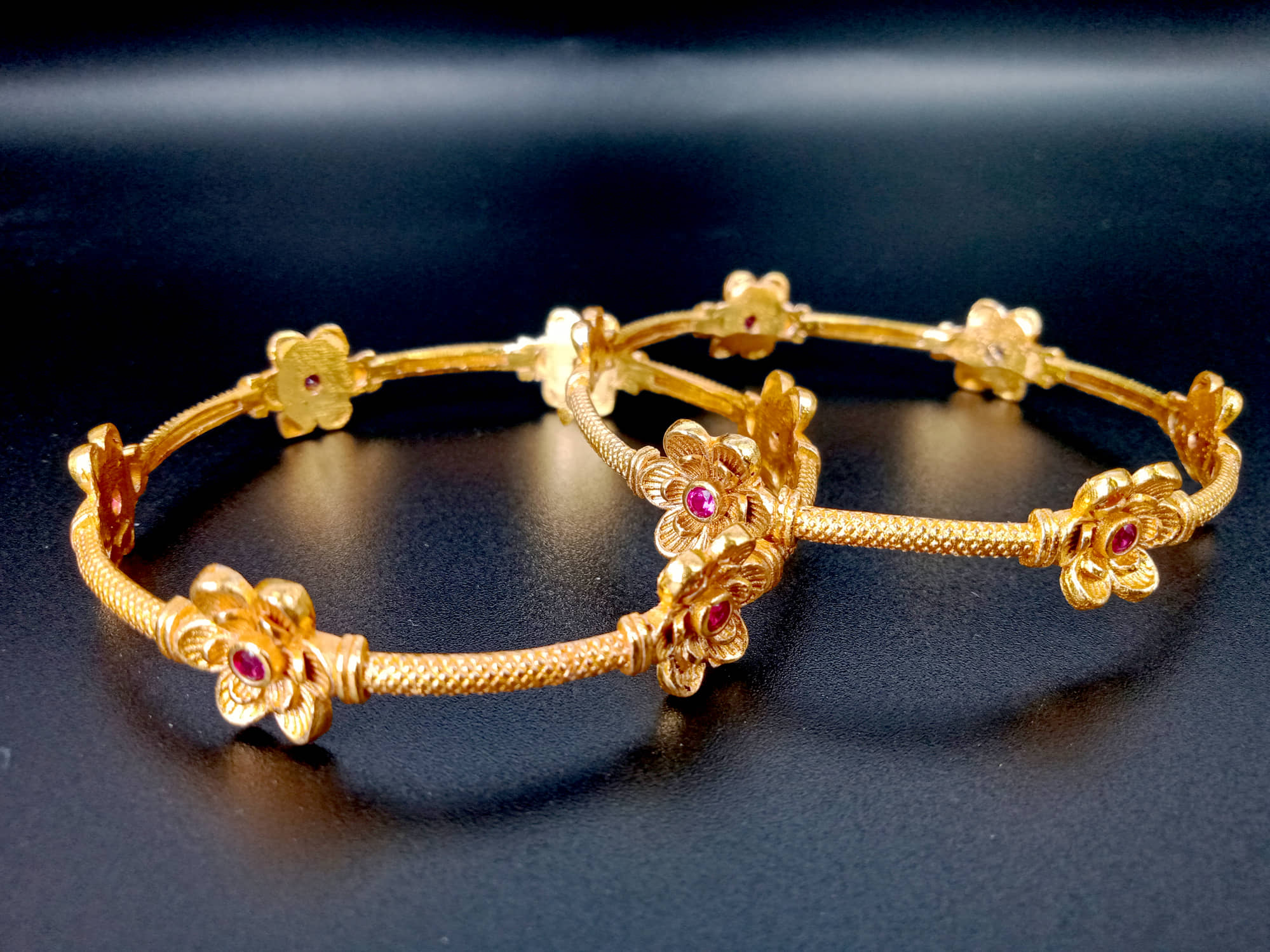 Shankhraj Mall Orignel Type Traditional Gold Plated Designer Bangles Jewellery For Women / Girls - Bangles & Bracelets | Buy online on ZillyBuy