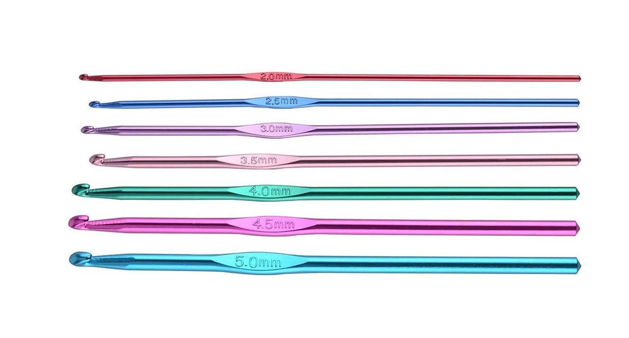 PRANSUNITA Hard-Anodized Multicolor Aluminum Crochet Hooks for Crocheting, Knitting Needles, Yarn Craft Needle, Size 2.0-5.0mm, Pack of 7 - Stationery | Buy online on ZillyBuy