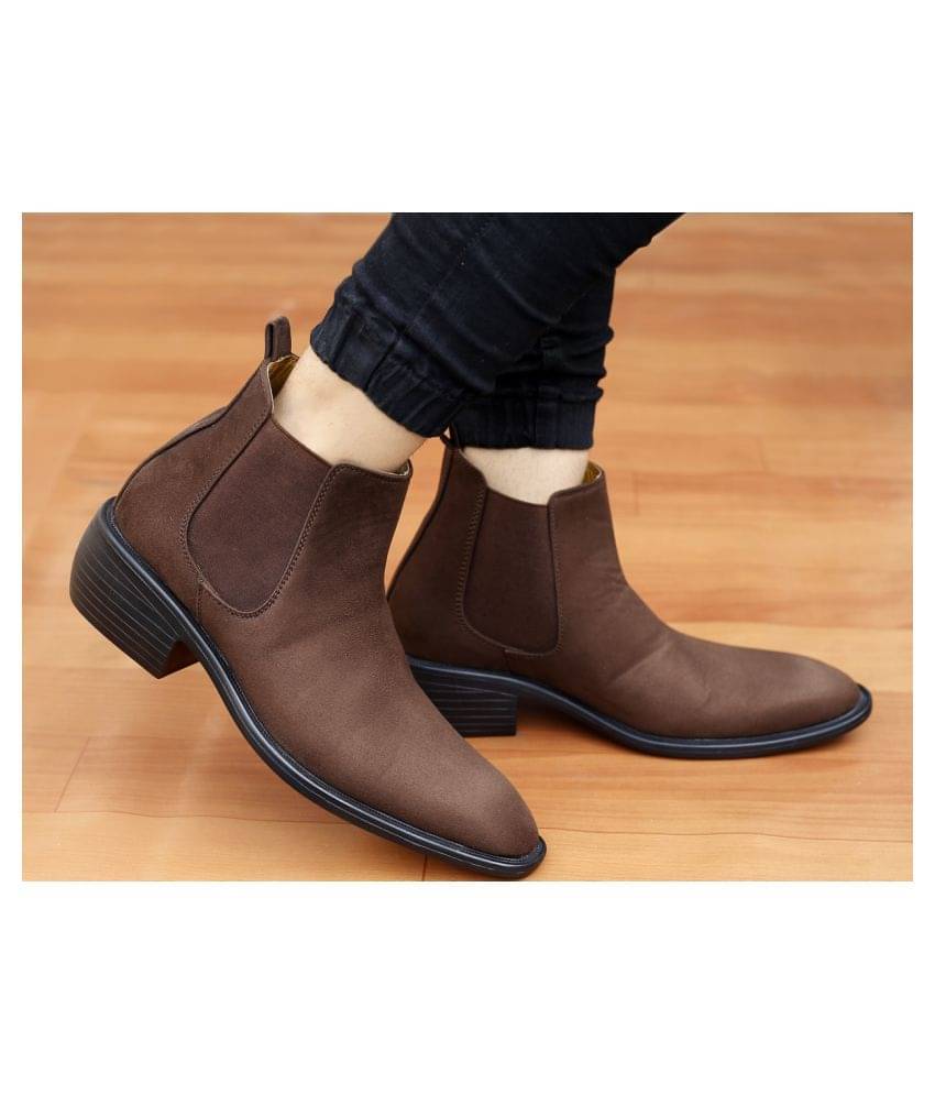     			YUVRATO BAXI Brown Chelsea boot