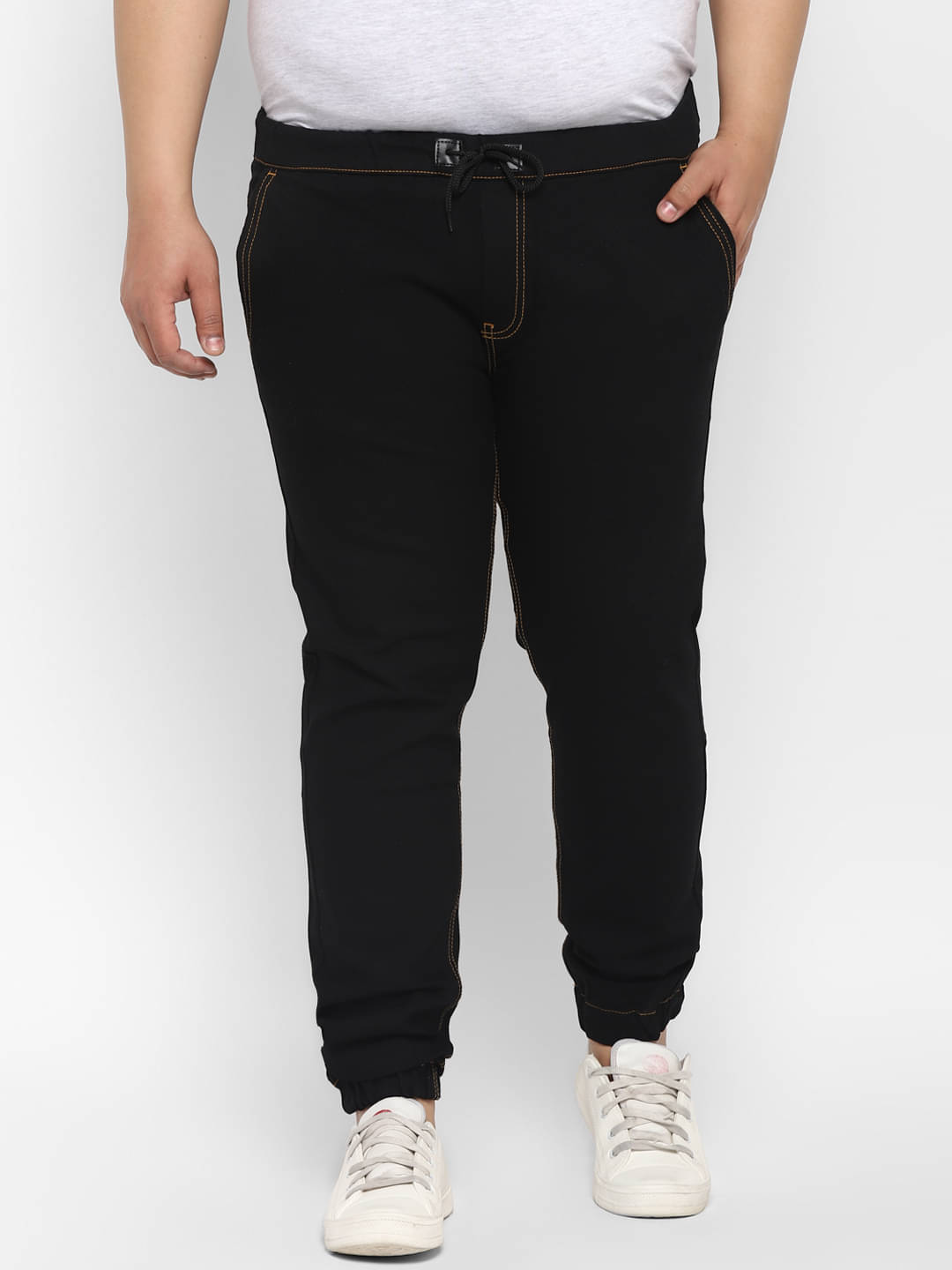     			Urbano Plus - Black Cotton Blend Regular Fit Men's Jeans ( Pack of 1 )