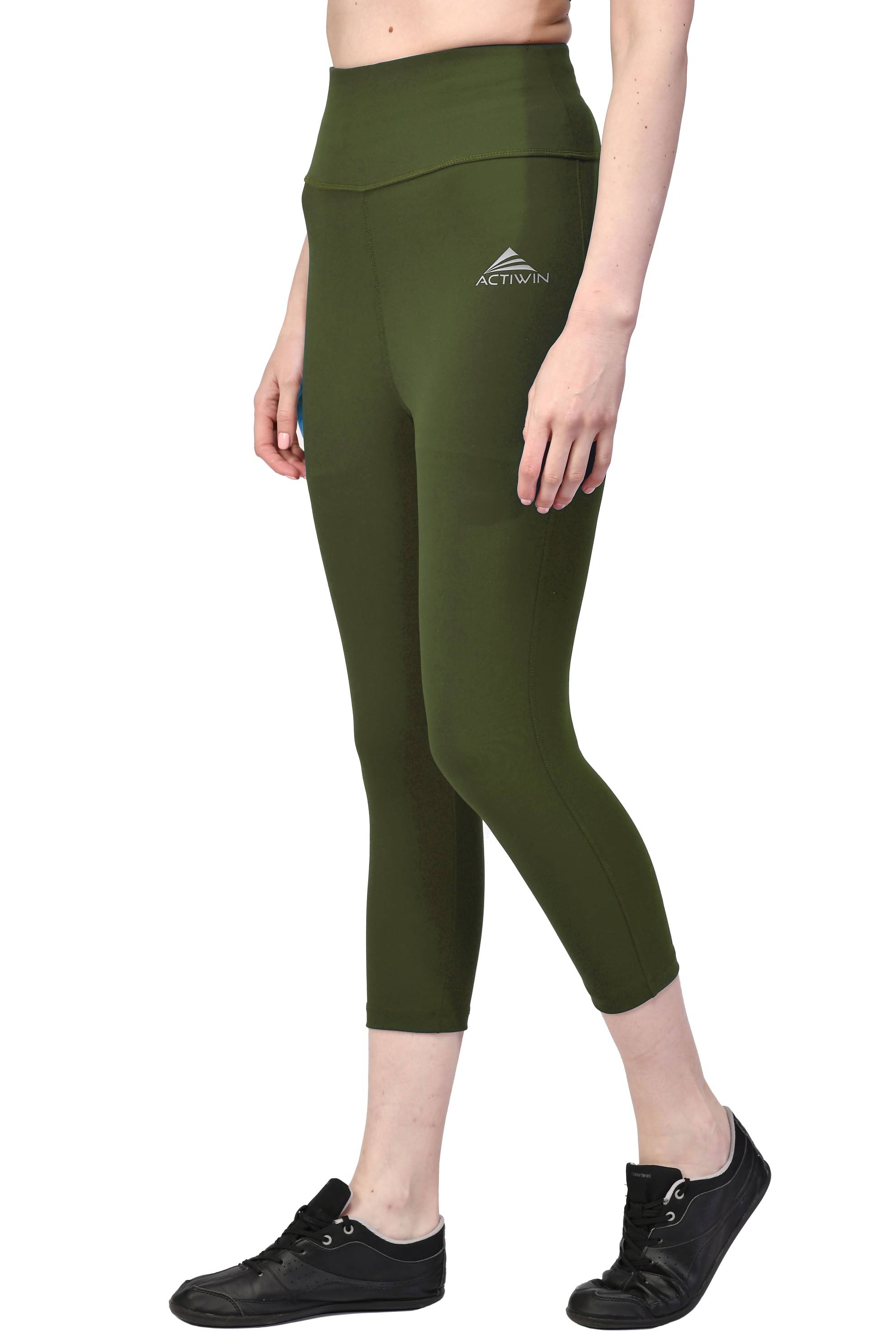     			ACTIWIN Grey Polyester Lycra Solid Capri