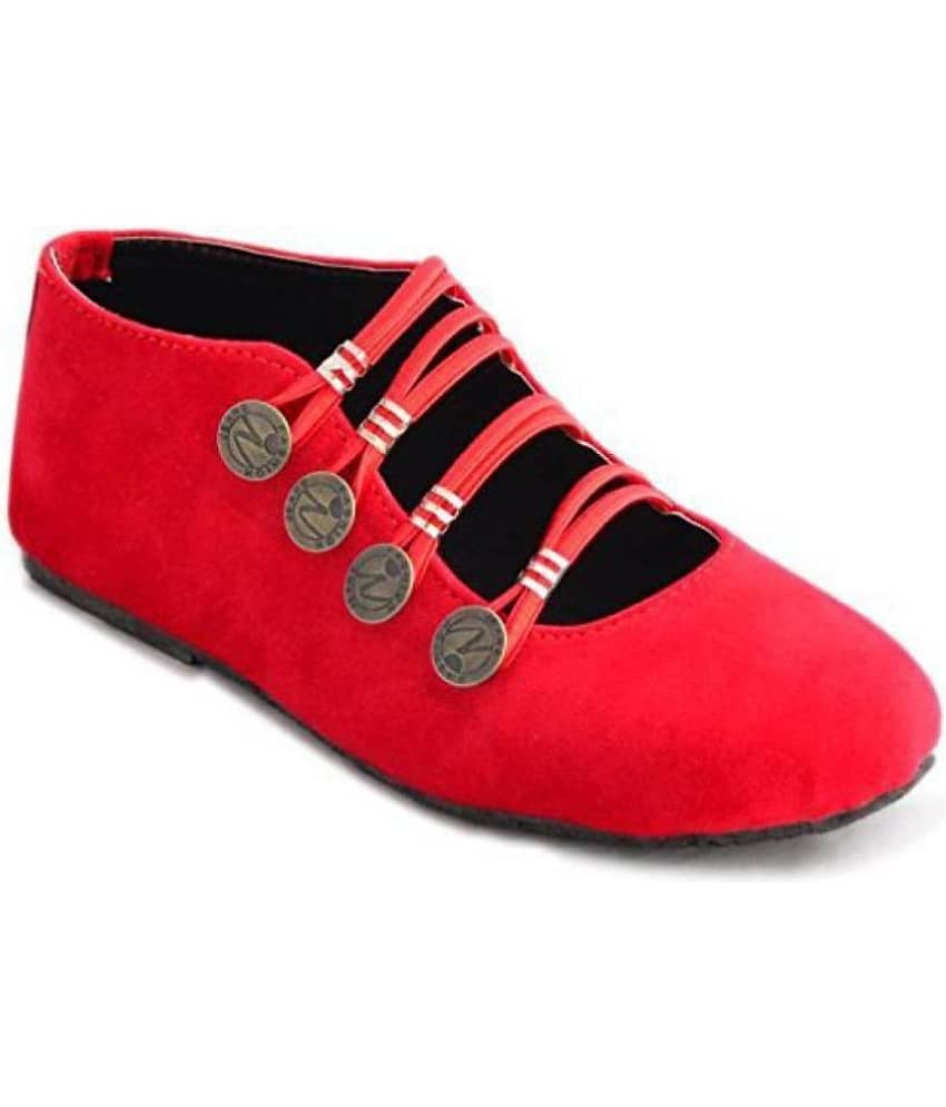 Apratim Red Ethnic Footwear - Ethnic Shoes | Buy online on ZillyBuy