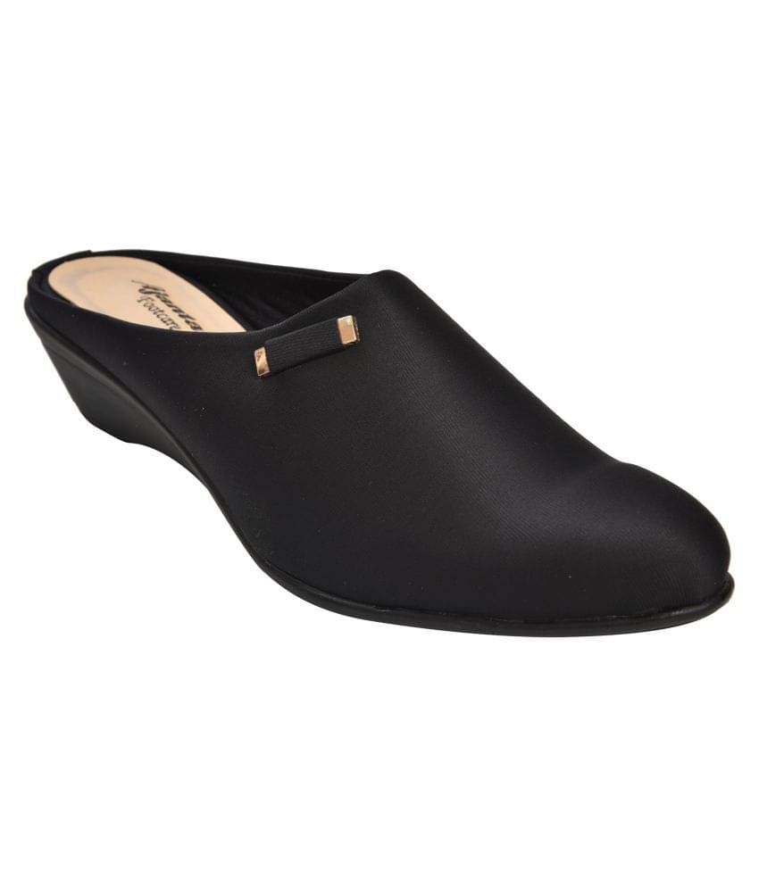    			Ajanta Black Ballerinas