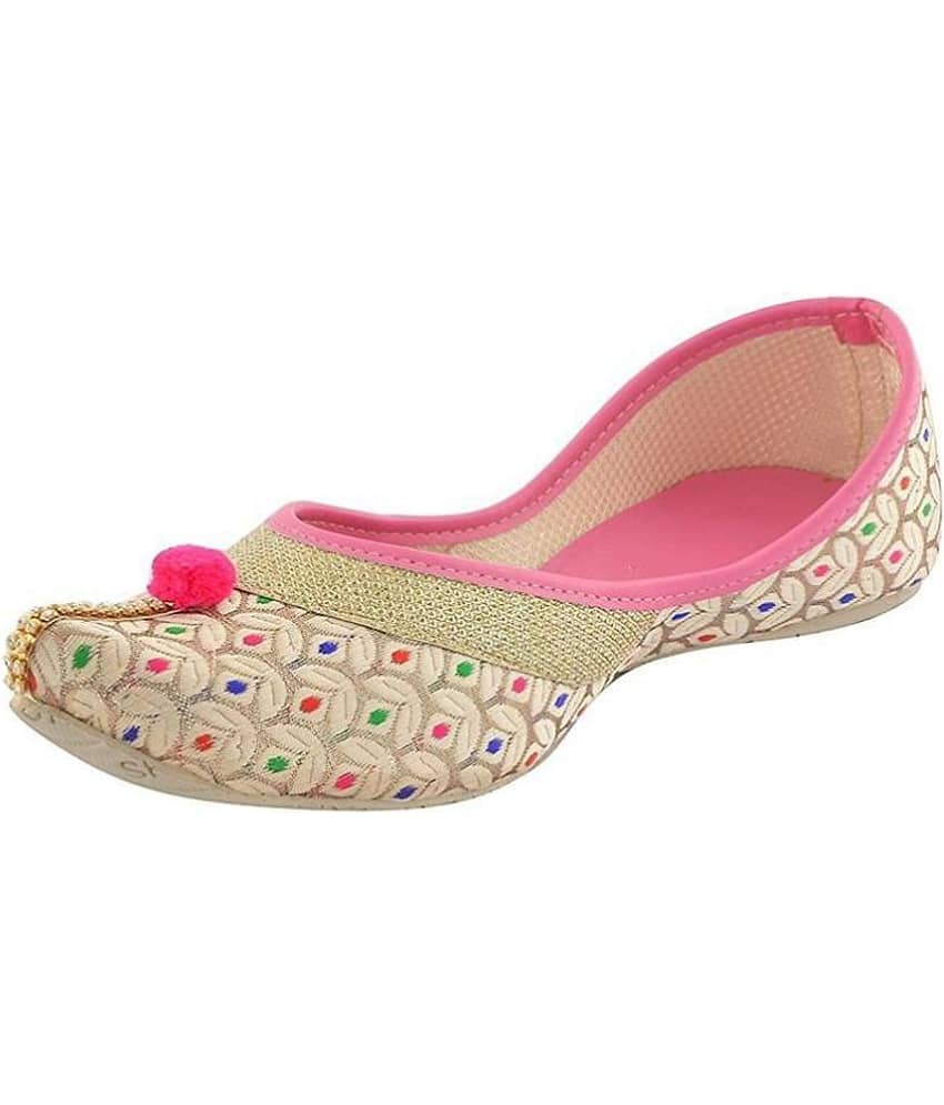 Apratim Pink Ethnic Footwear - Ethnic Shoes | Buy online on ZillyBuy