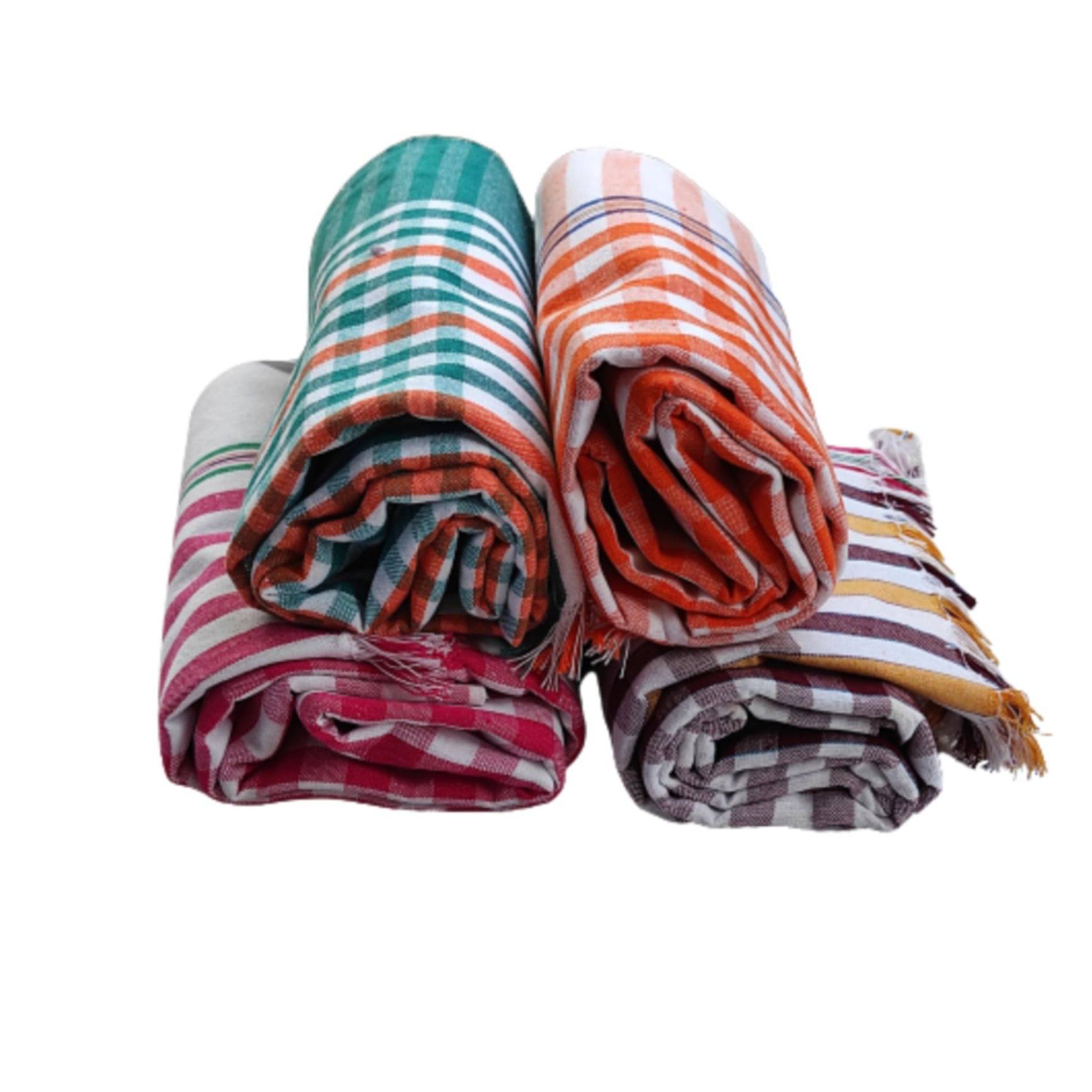     			KAKUMANU Set of 4 Cotton Bath Towel Multi