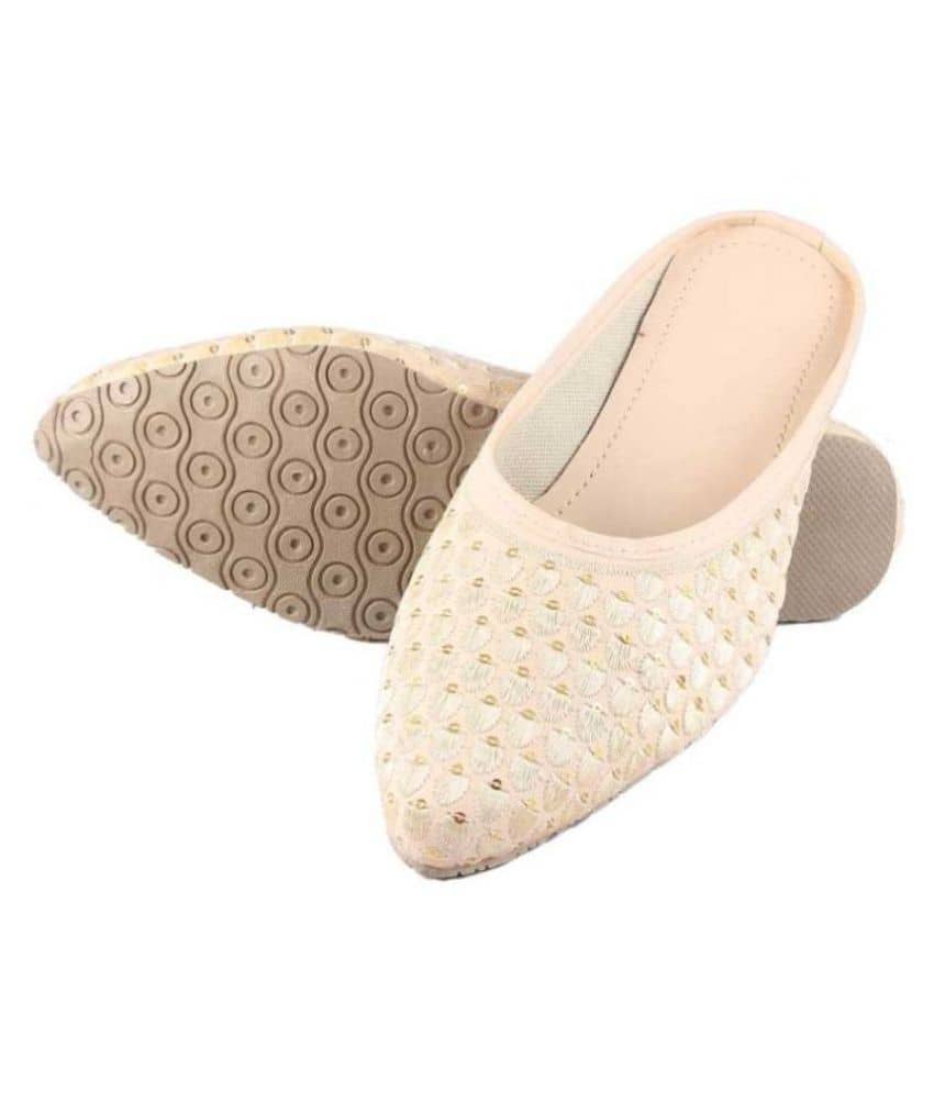 Apratim Beige Ethnic Footwear - Ethnic Shoes | Buy online on ZillyBuy