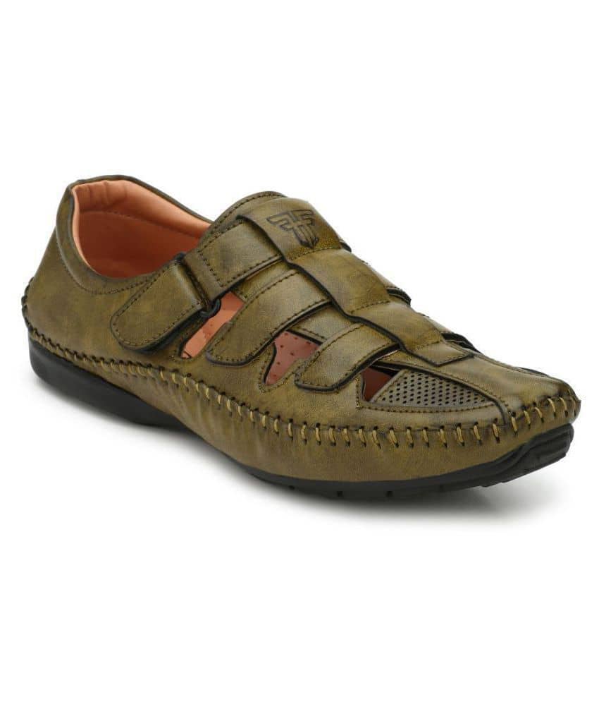Fashion Victim Green Faux Leather Sandals