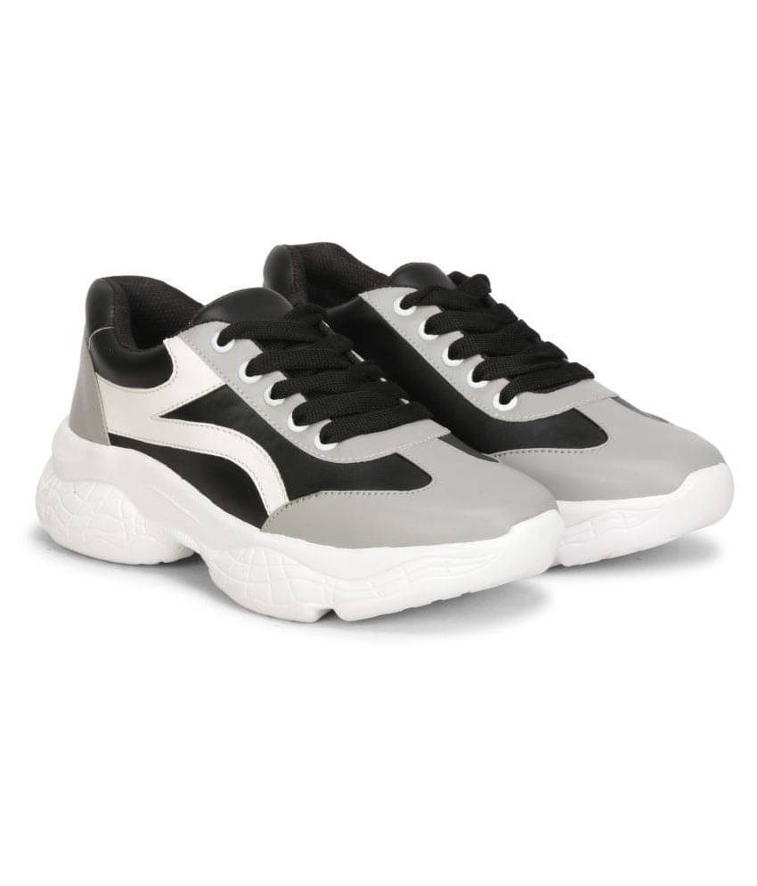     			Commander Shoes - Black  Women's Sneakers