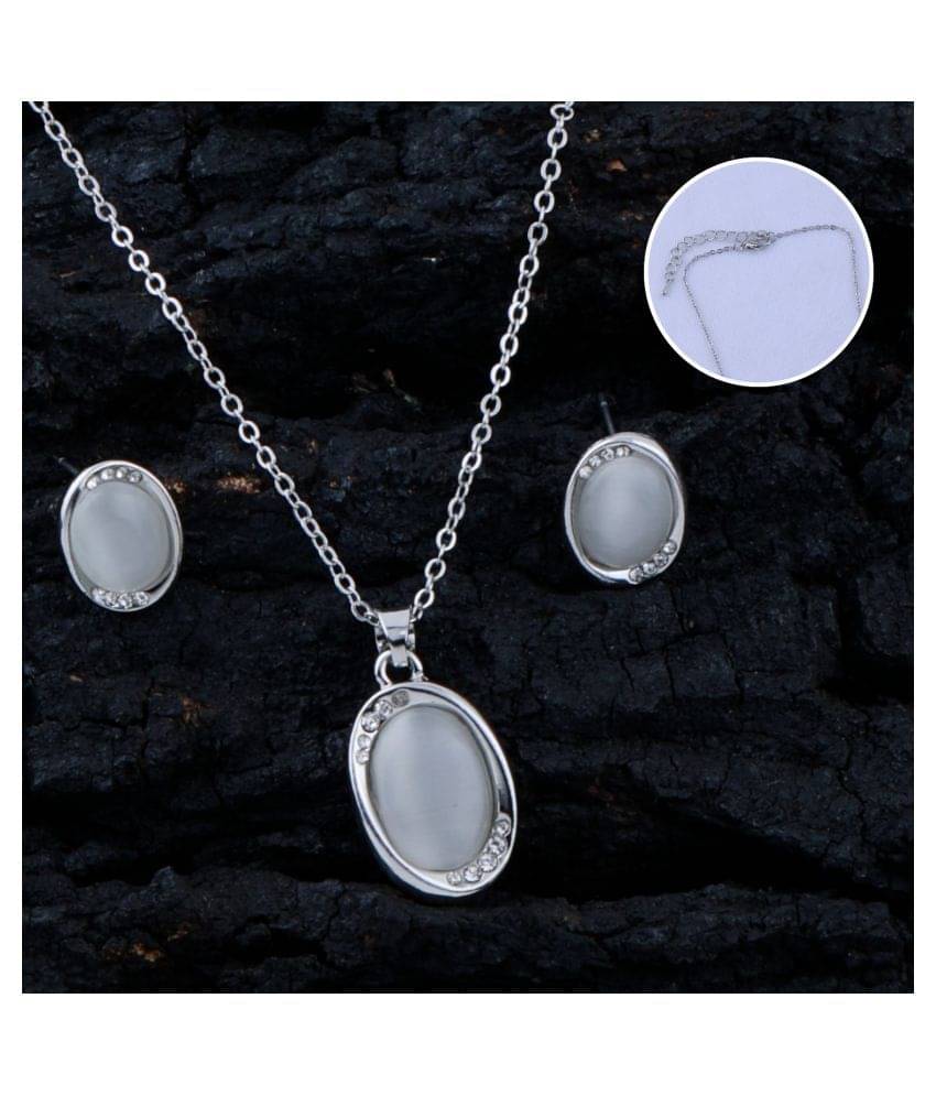 Paola Delicate Silver Plated Stylish Pendant Set For Women Girl Paola Delicate Silver Plated Stylish Pendant Set For Women Girl