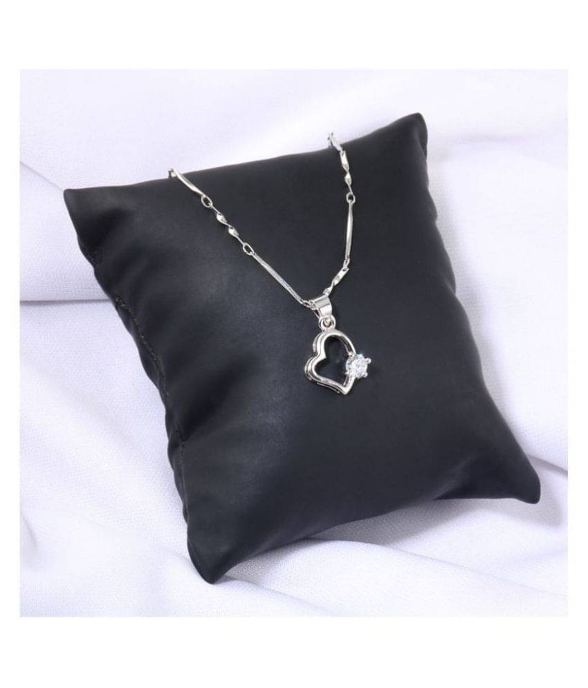 Silver Plated chain With Open Heart Solitaire Diamond Pendant For Women Silver Plated chain With Open Heart Solitaire Diamond Pendant For Women