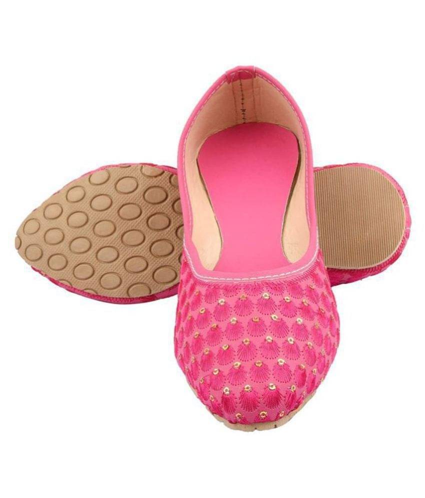     			Apratim Pink Ethnic Footwear