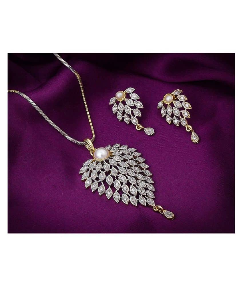 Sunhari Jewels - Golden Pendant set ( Pack of 1 )