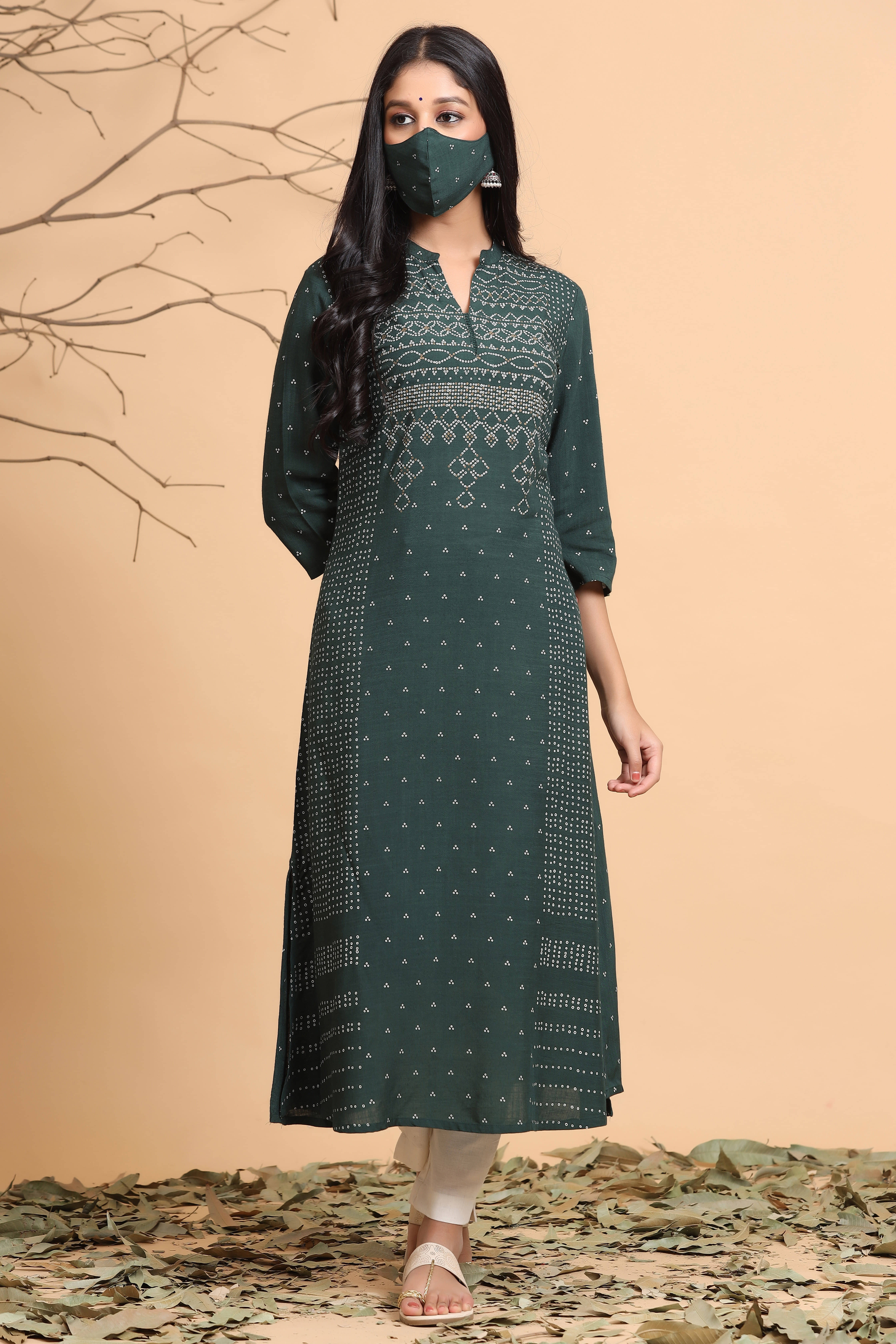Juniper - Green Rayon Women's Straight Kurti ( Pack of 1 ) Juniper - Green Rayon Women's Straight Kurti ( Pack of 1 )