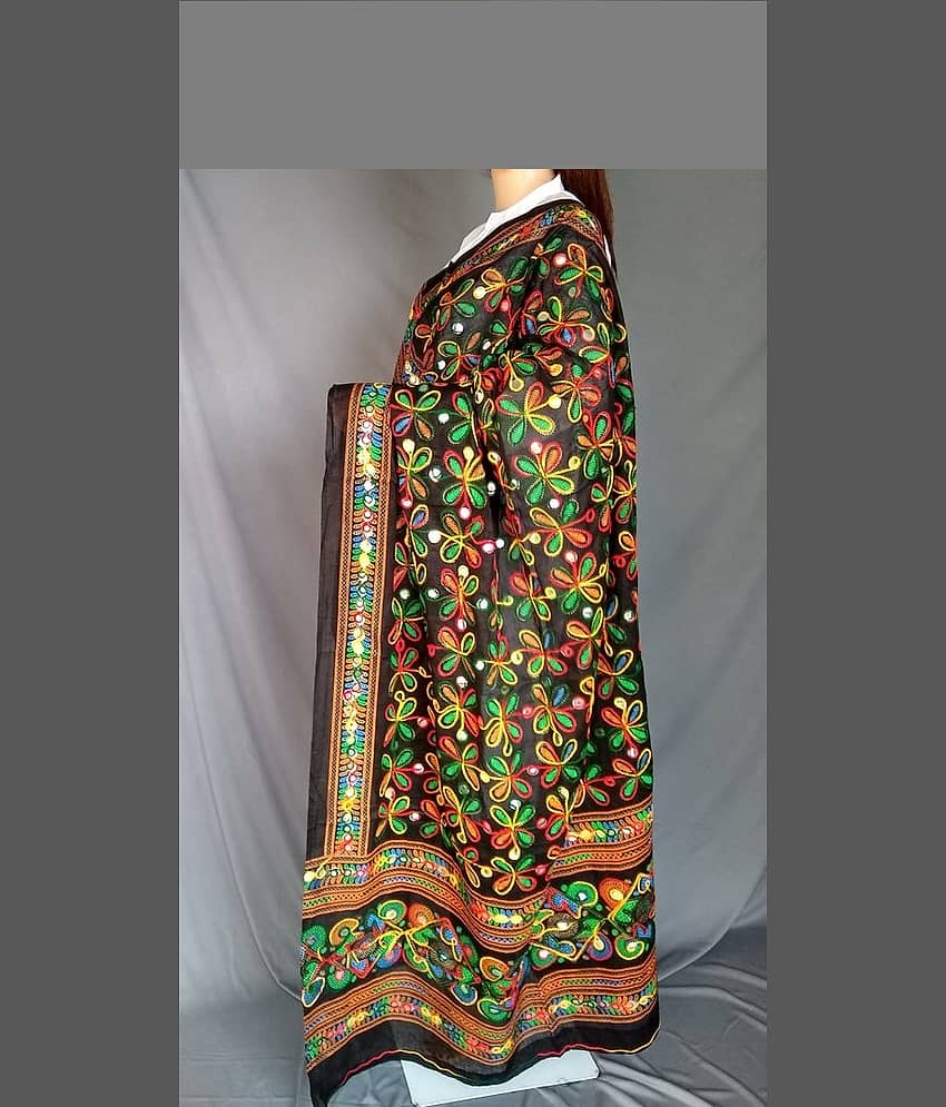 Raj Black Cotton Phulkari Dupatta - Dupattas & Shawls | Buy online on ZillyBuy