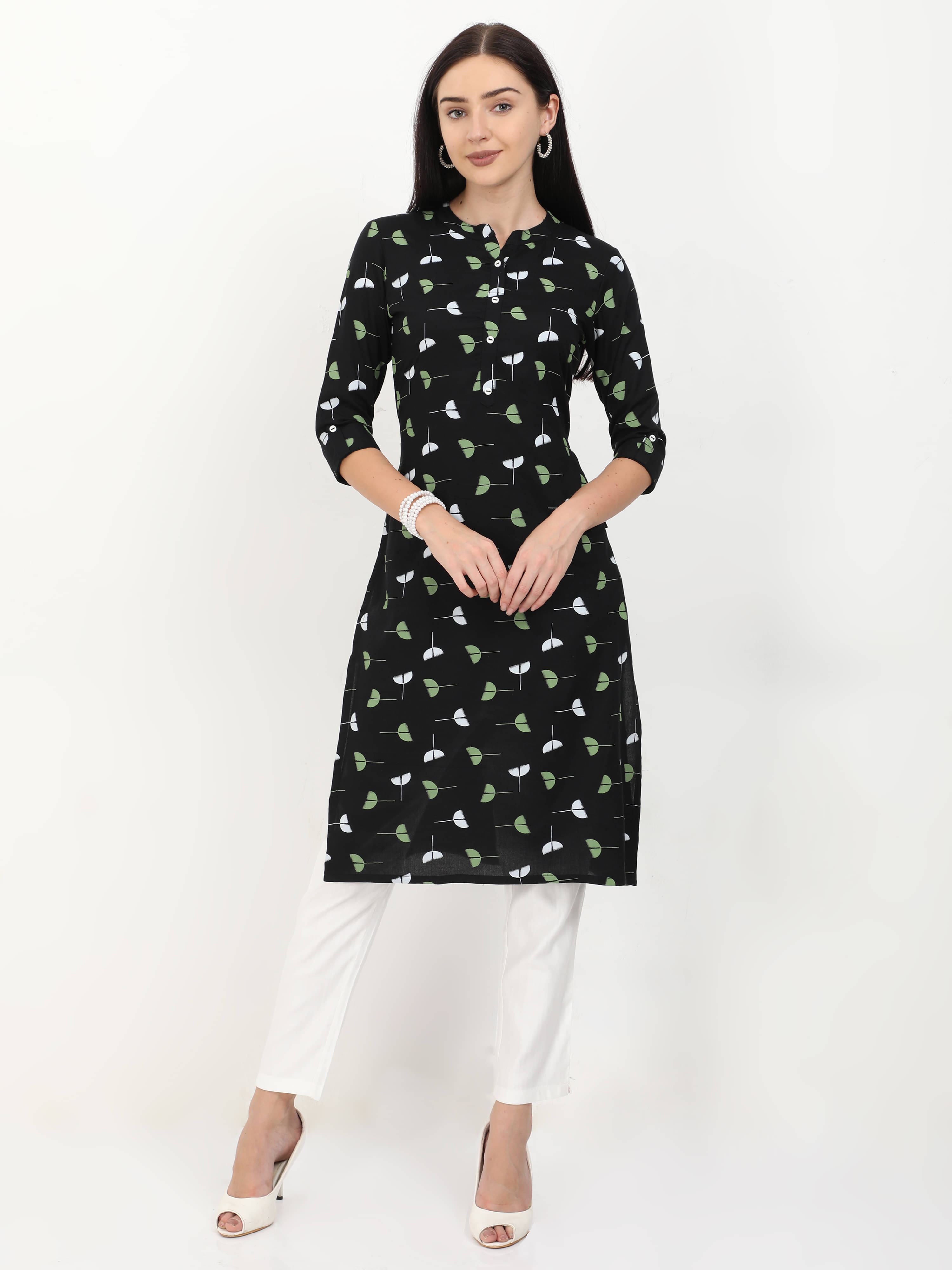 Roar Black Rayon Straight Kurti Roar Black Rayon Straight Kurti