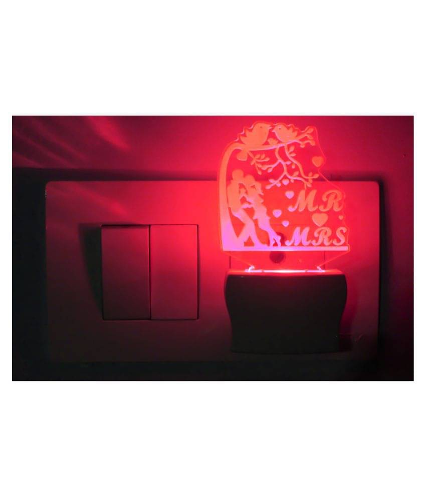 Somil 3D Illusion LED Kissing Couple Night Lamp Multi - Pack of 1 Somil 3D Illusion LED Kissing Couple Night Lamp Multi - Pack of 1