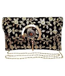 Apratim Black Velvet Box Clutch