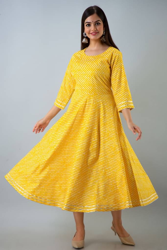 Lee Moda - Yellow Cotton Blend Women's Flared Kurti ( Pack of 1 )     			Lee Moda - Yellow Cotton Blend Women's Flared Kurti ( Pack of 1 )