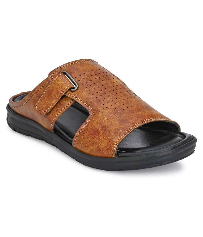 Leeport Tan Flip Flops