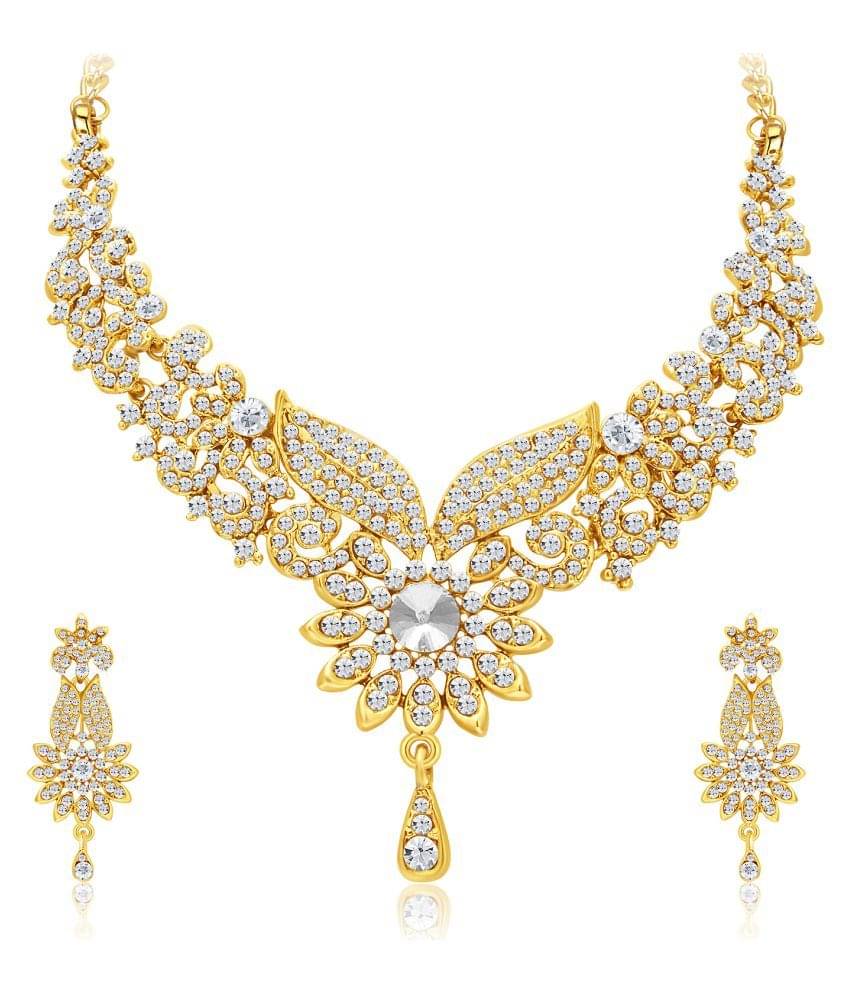     			Sukkhi Alloy Golden Traditional Necklaces Set Choker
