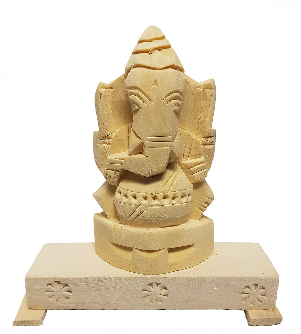     			JDS PUJA ARTICLES Swetherka Ganesh (S:0) Wood Ganesha Idol 13 x 13 cms Pack of 1