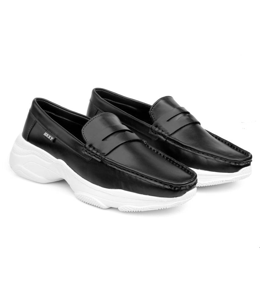     			YUVRATO BAXI Outdoor Black Casual Shoes
