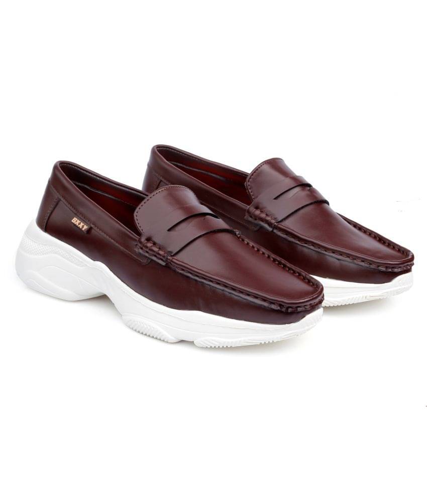     			YUVRATO BAXI Outdoor Brown Casual Shoes