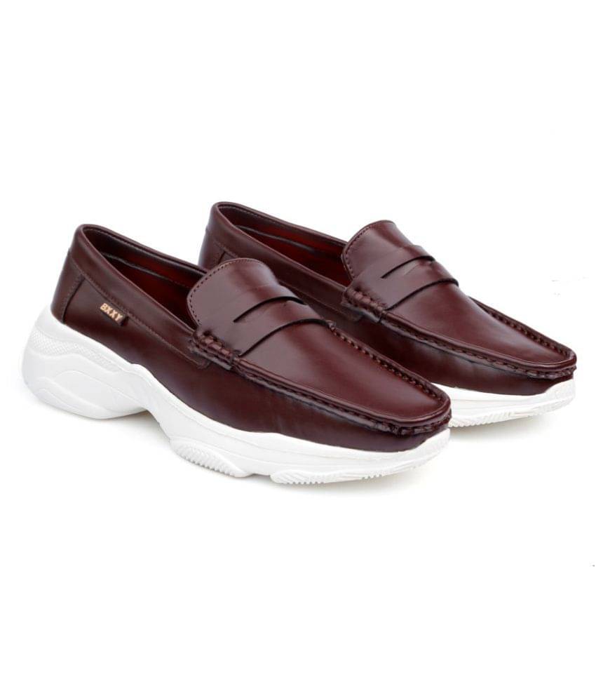     			YUVRATO BAXI Outdoor Brown Casual Shoes