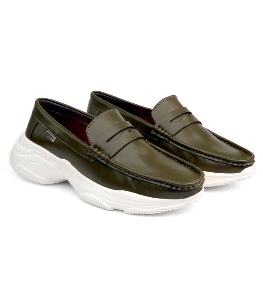     			YUVRATO BAXI Outdoor Green Casual Shoes