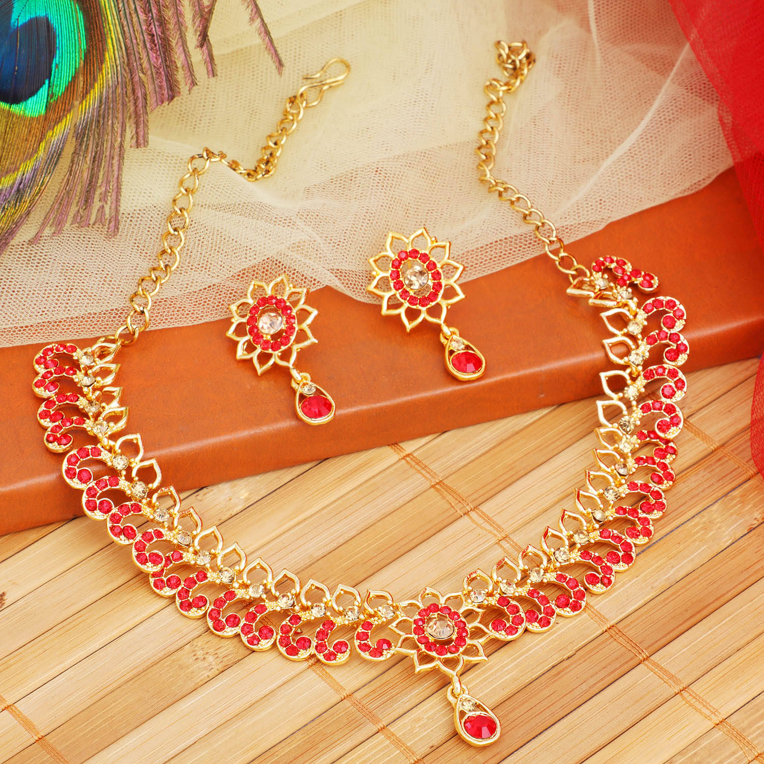    			Sukkhi Alloy Red Traditional Necklaces Set Collar