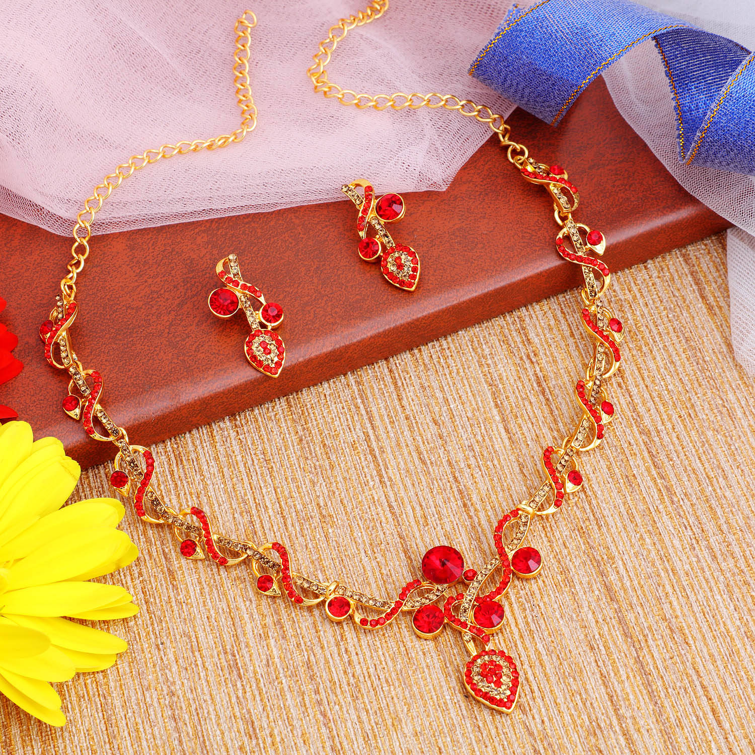     			Sukkhi Alloy Red Traditional Necklaces Set Collar