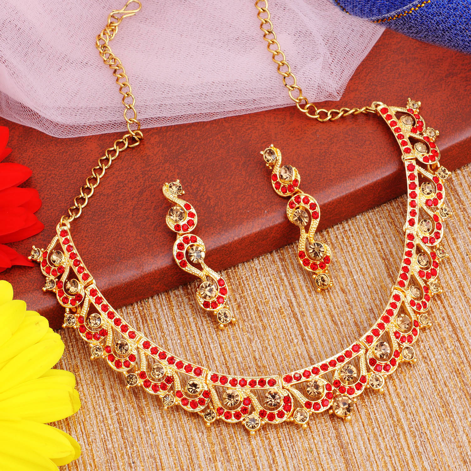     			Sukkhi Alloy Red Traditional Necklaces Set Collar