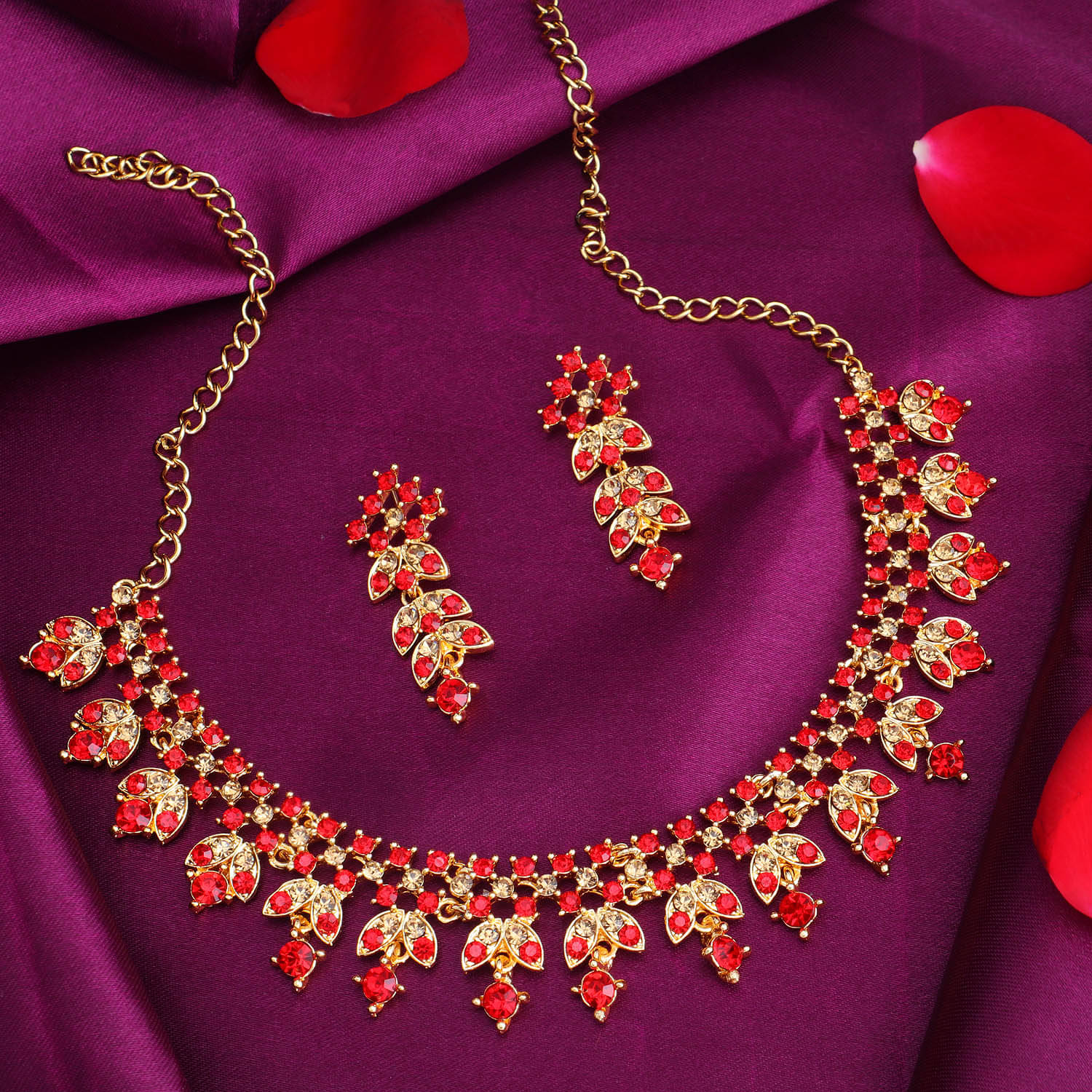     			Sukkhi Alloy Red Traditional Necklaces Set Choker