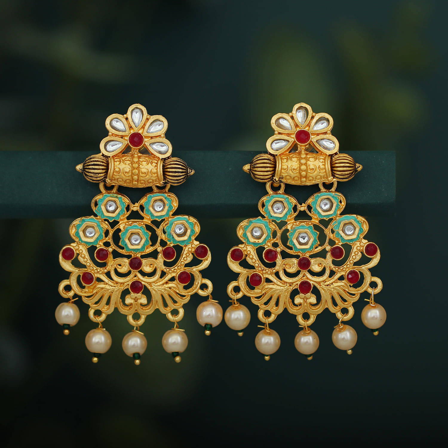     			Sukkhi Lavish Pearl Gold Plated Kundan Mint Collection Dangle Earring for Women